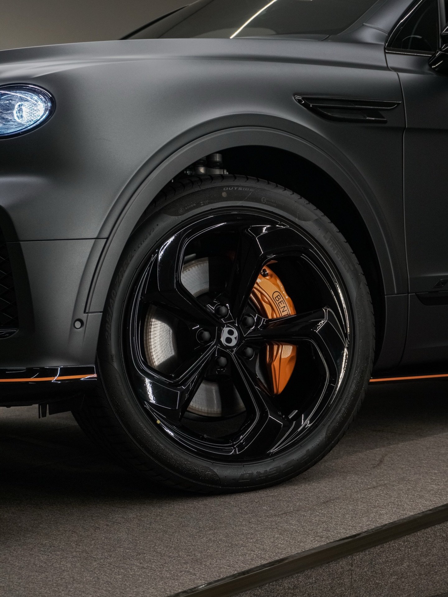 Bentley Bentayga Black Edition